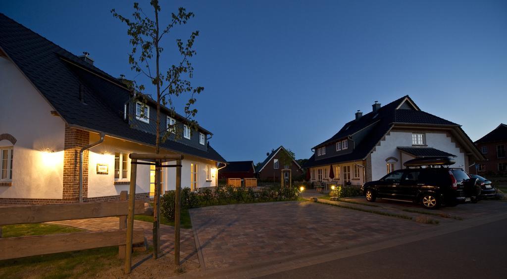 "Gutshofhaeuser" Ferienhaeuser Pendorf Sellin  Room photo